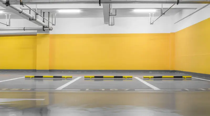 Commercial building painting